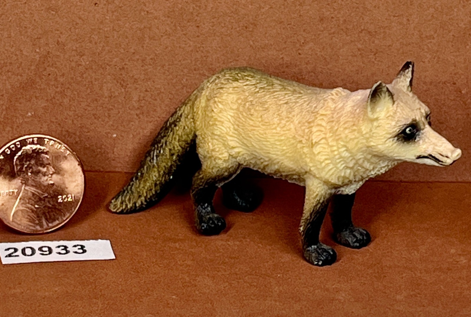 FOX FIgure Museum Quality RESIN Replica Hand Painted 2.5″ Long