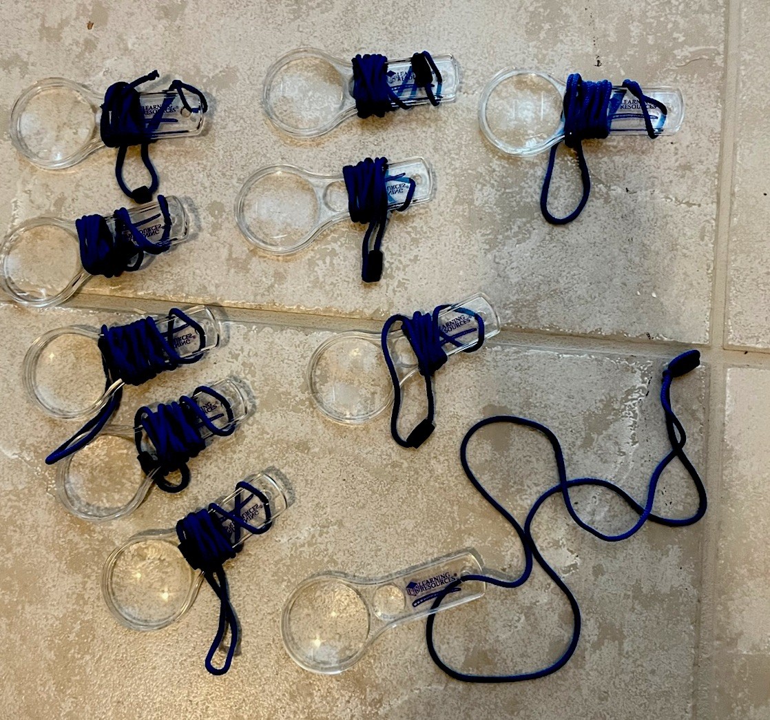 10 Learning Resources Children’s Plastic Hand Lenses Magnifying Glasses Lanyards