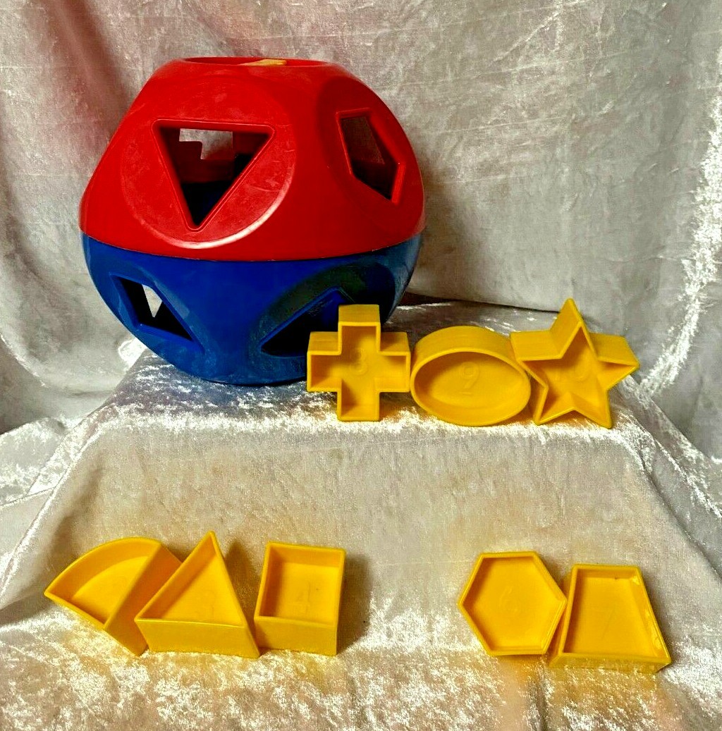 Vitg Tupperware Toy Shape-O Ball Sorter Toy (Missing 2 shapes) w/ 8 Shapes s