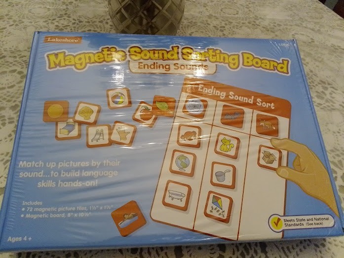 Lakeshore Magnetic Sound Sorting Board, Ending Sounds, Educational Game #LL438