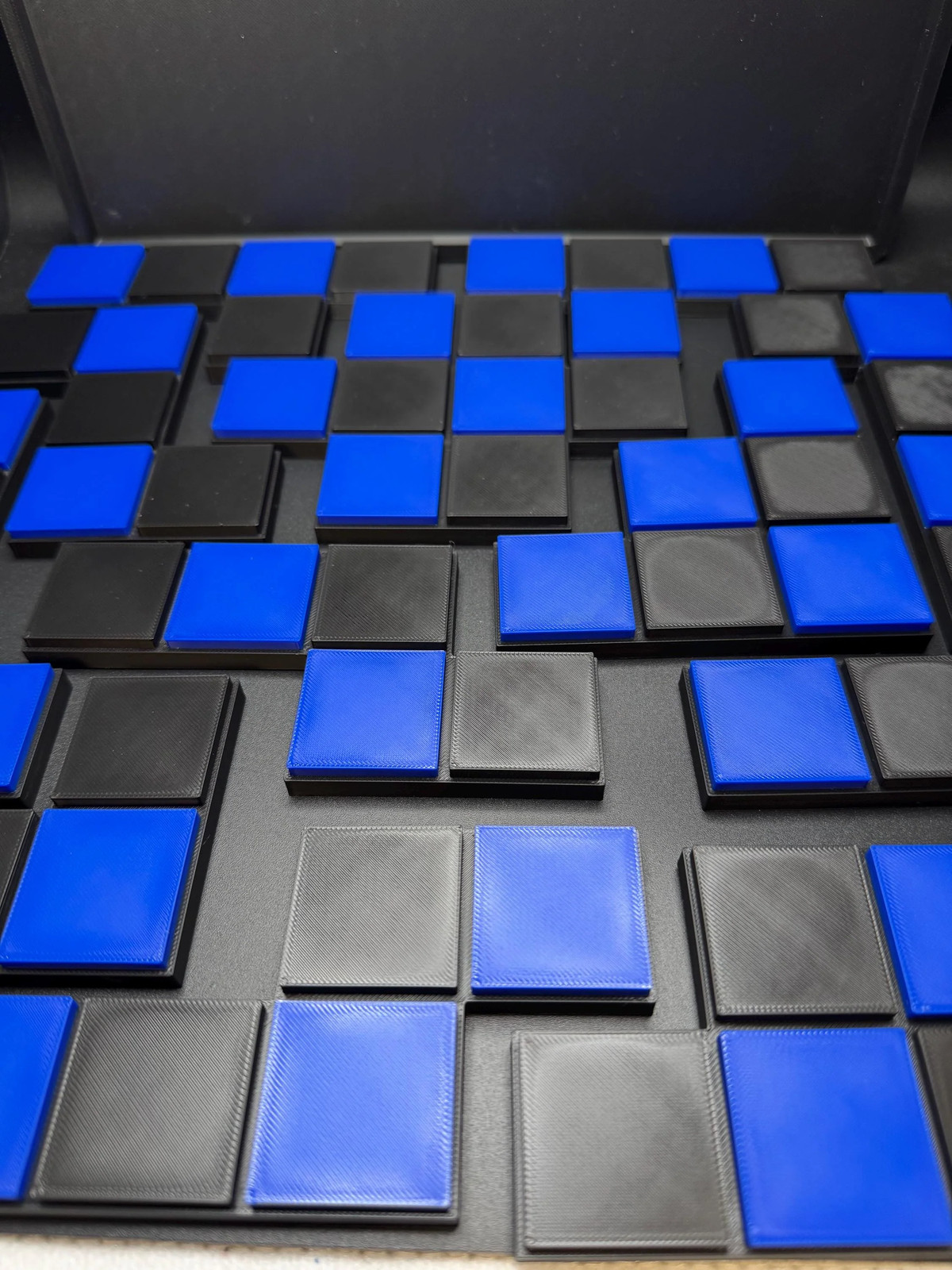 Checkerboard Puzzle – 12 Pieces