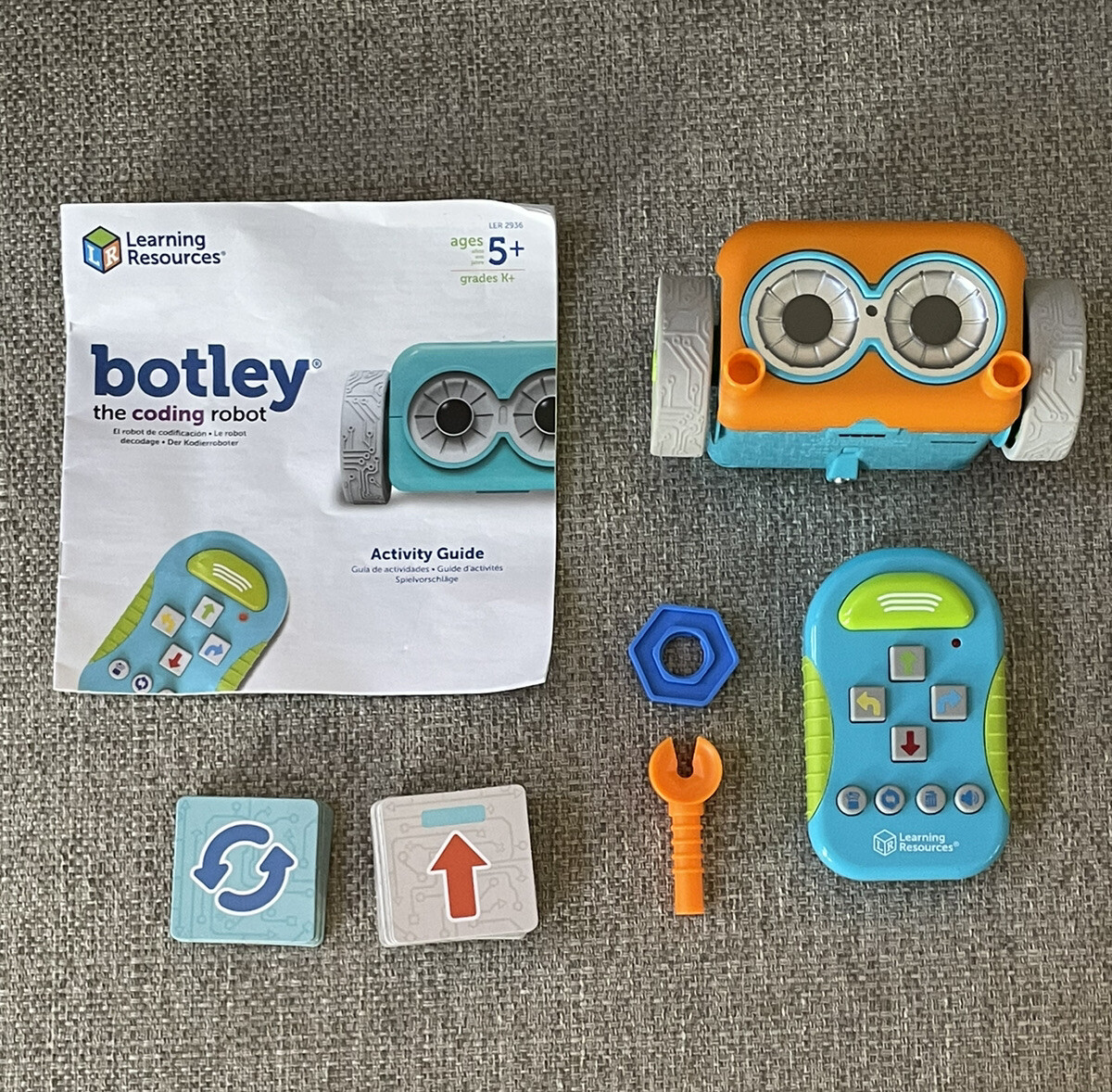 Learning Resources LER2936 Botley The Coding Robot Activity Set
