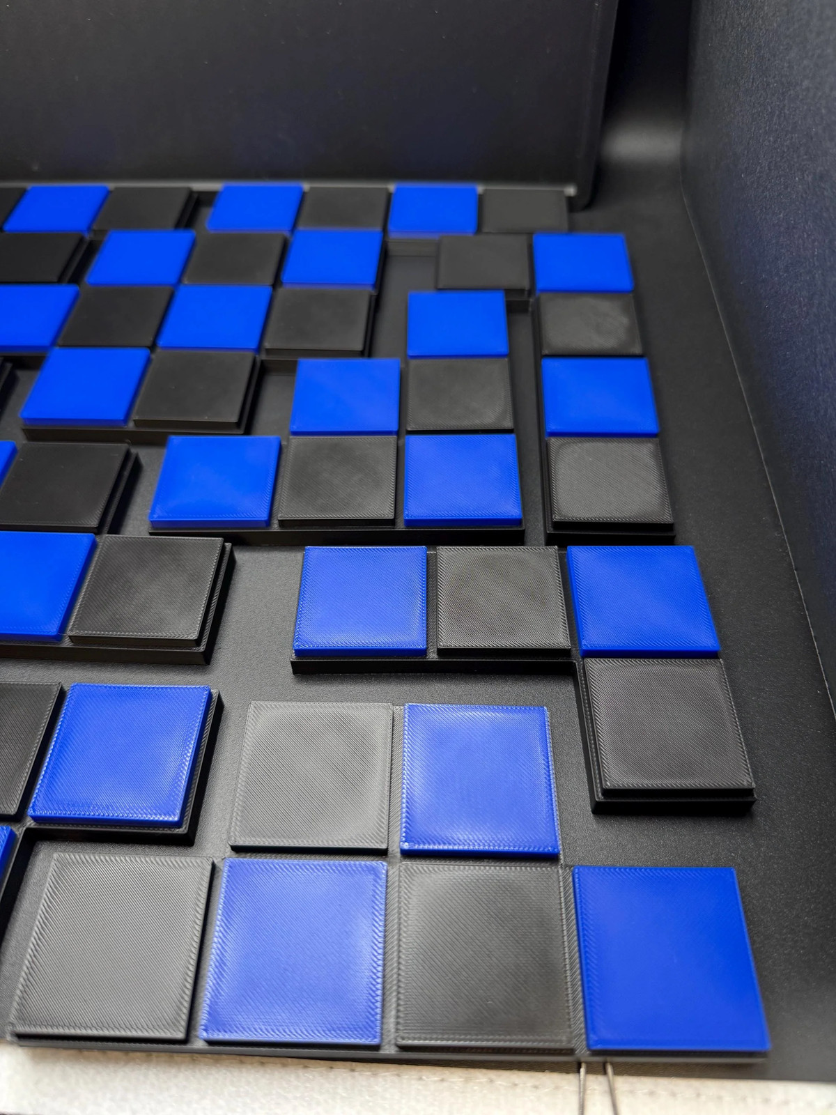 Checkerboard Puzzle – 12 Pieces
