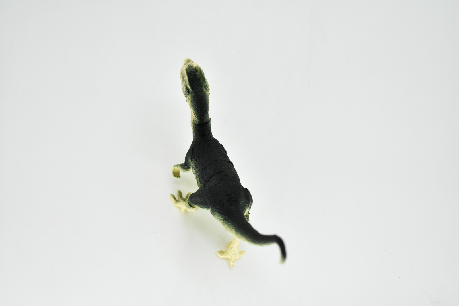 Dilophosaurus Dinosaur, 3D Puzzle Very Nice Plastic Replica 4 1/2″ long – F3036
