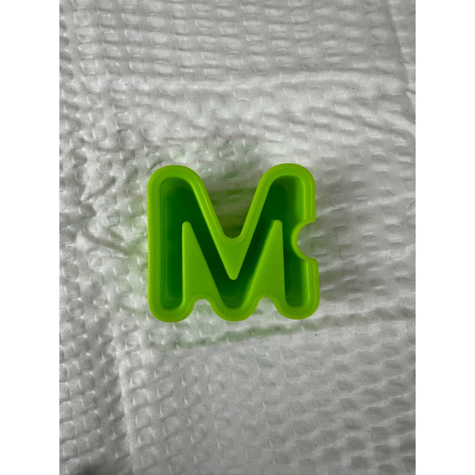 Letter “M” for Elmo On The Go learning game