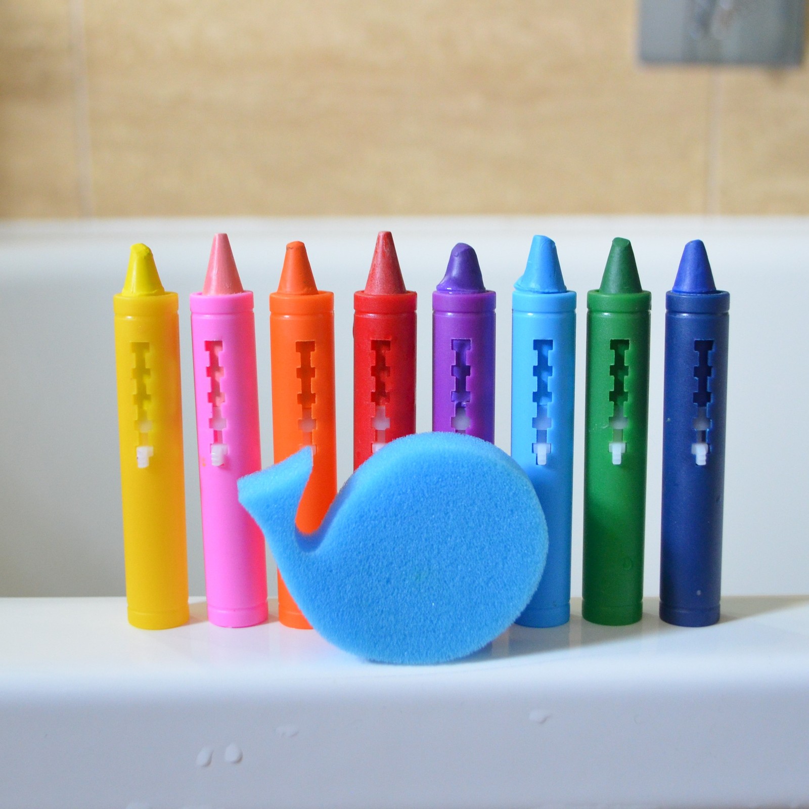 Buddy and Barney LLC Bath Time Crayons and Sponge Set