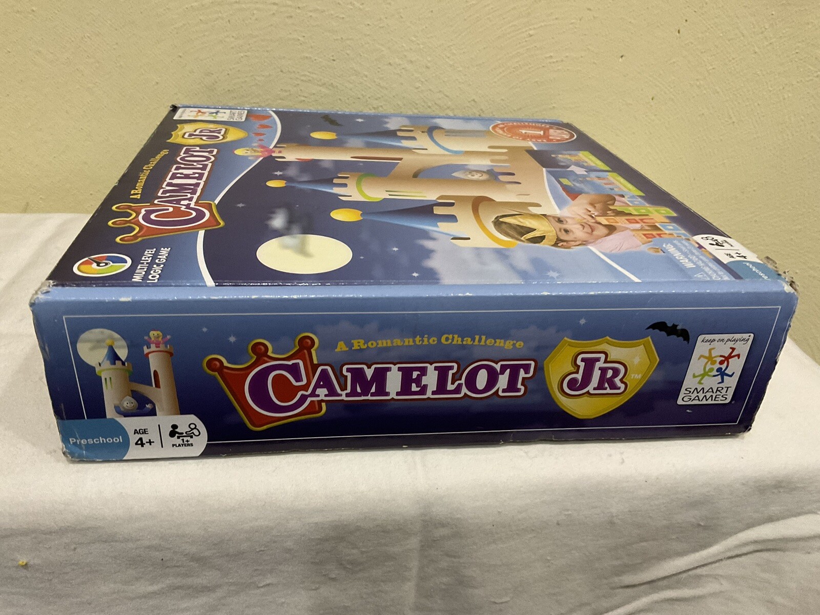 VTG. 2011 SMART GAMES CAMELOT JR LOGIC CASTLE BUILDING PUZZLES, BOOKLET, 4 +