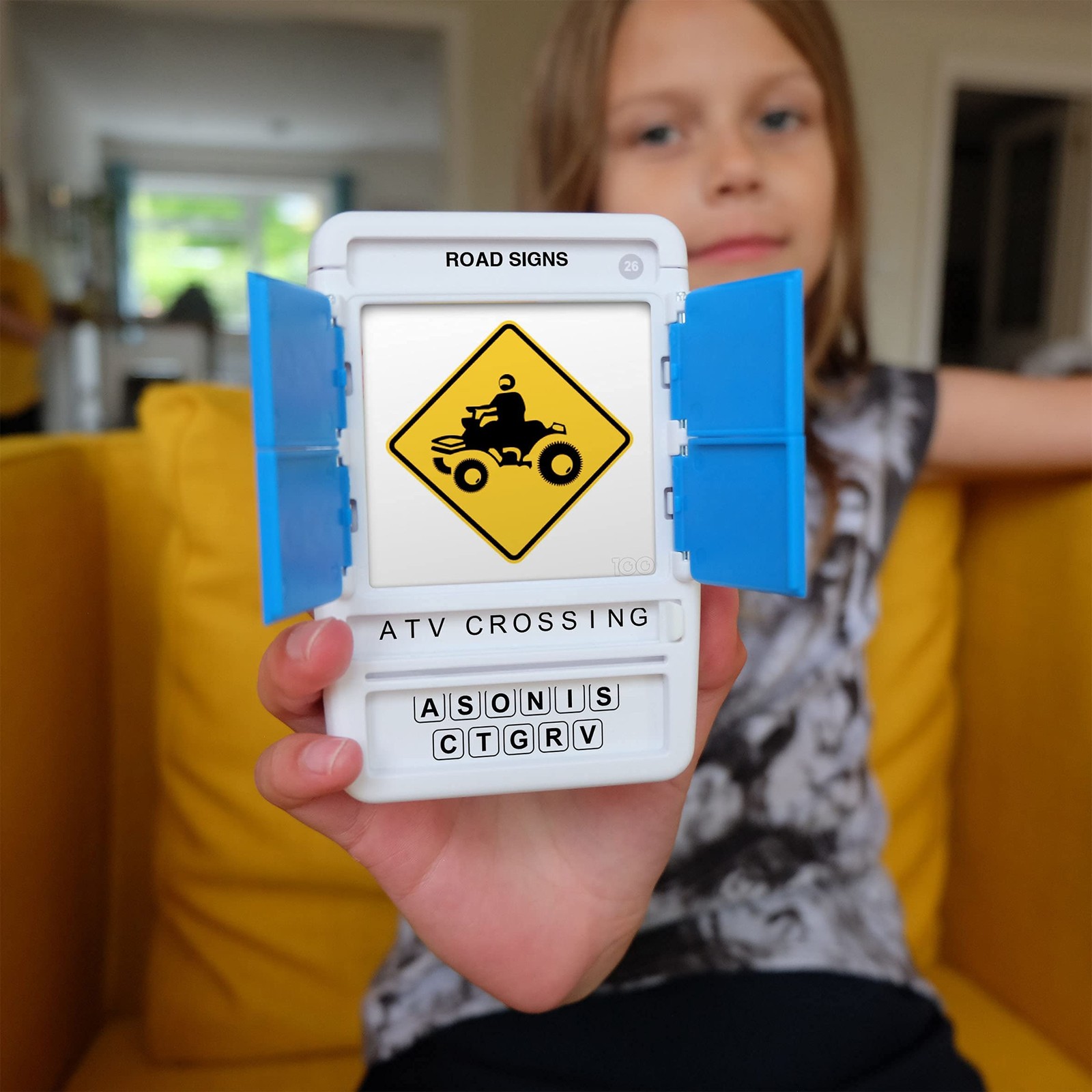 US Road Signs Travel Game – Learn 100 Road Signs | Flash Cards with Slide Reveal