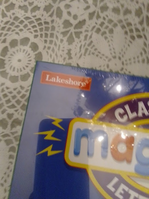 Lakeshore Magnetic Sound Sorting Board, Ending Sounds, Educational Game #LL438