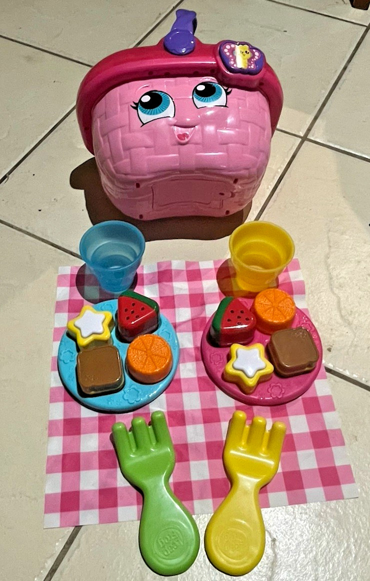 Leapfrog Shapes and Learning Picnic Basket Interactive Pink and Blue Full Set