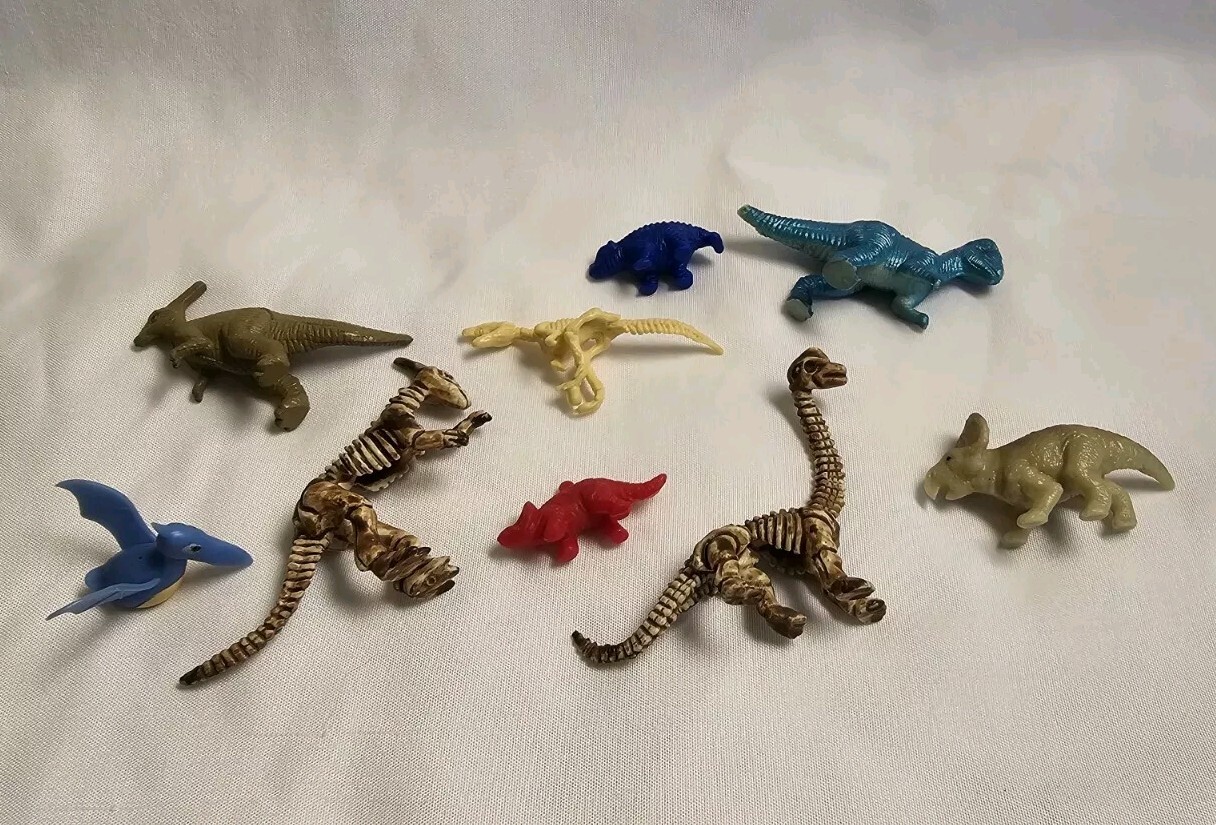 Plastic Dinosaur toys x 9 Small Play Dinosaur Assortment Skeleton Mini Figures