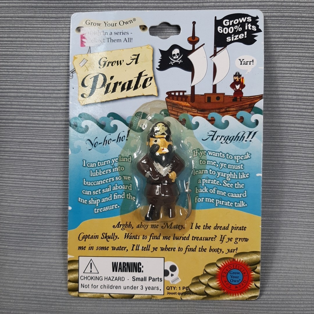 Grow a Pirate Just Add Water Pirates Official 600% Size NEW In Package