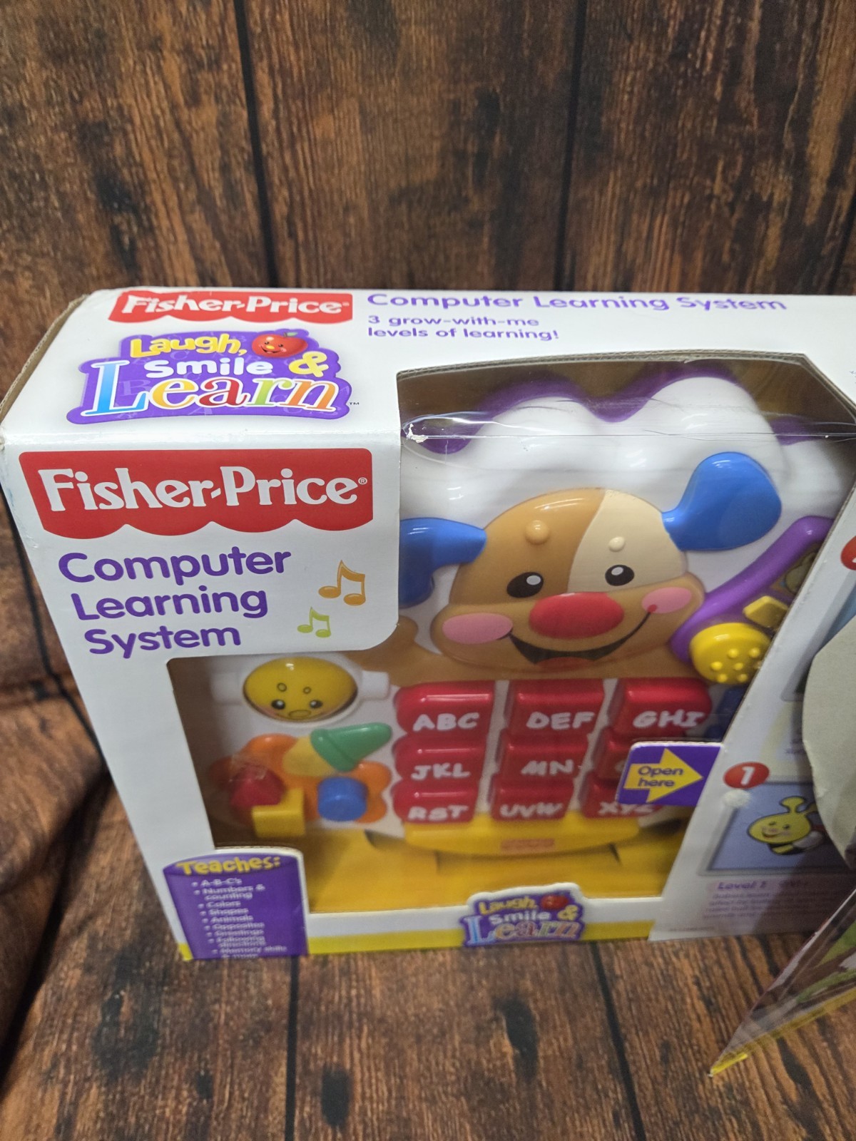 Fisher Price Computer Learning System 9- 36 Months New ABC Laugh Smile Learn