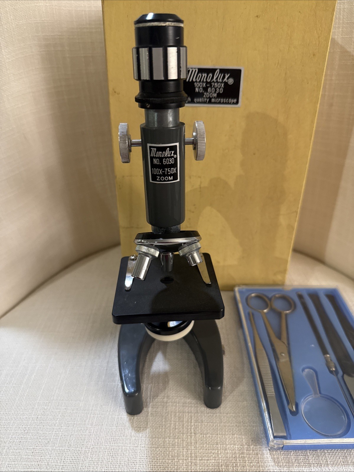 Vintage Monolux No. 6030 Microscope Kit 100x–750x Japan Wood Case READ