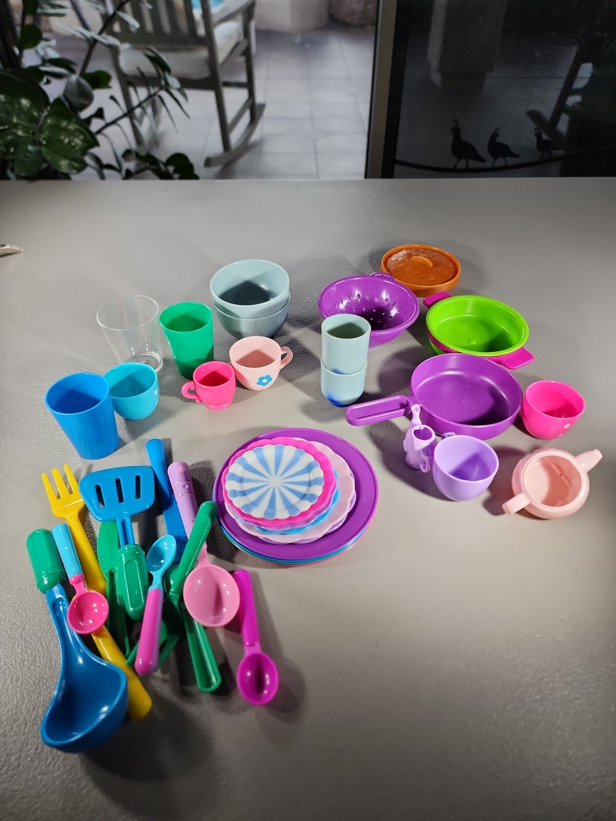 Children’s Kids Play Kitchen Lot 40pc Set, Cups, Utensils, Pans & More
