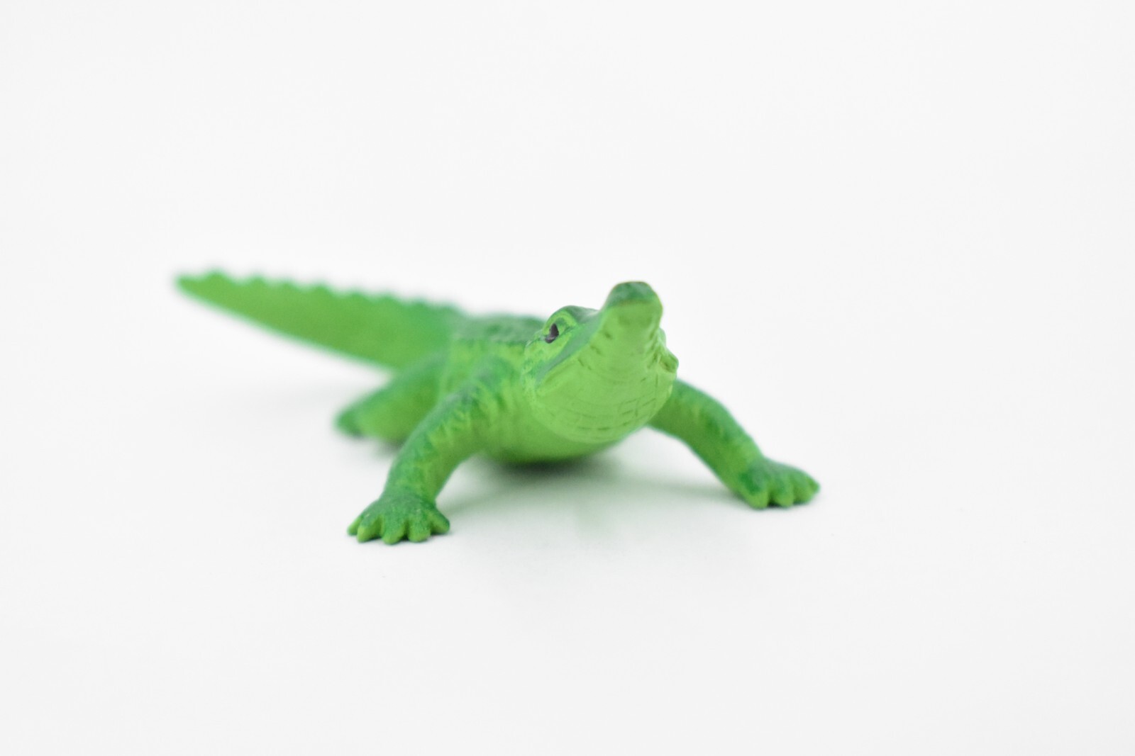 Crocodile, Alligator, Plastic Toy Reptile, Realistic Figure, Model 2.5″ F3546