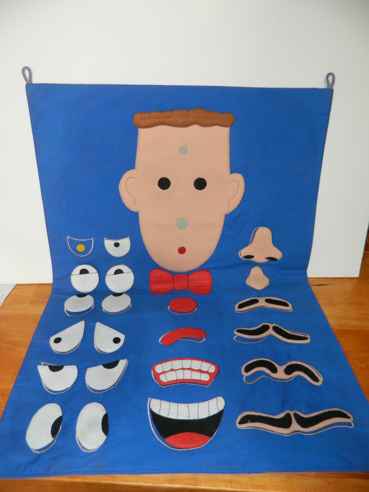 MR. FACE Hanging FABRIC WALL CHART Facial Emotions Activity* Hard To Find
