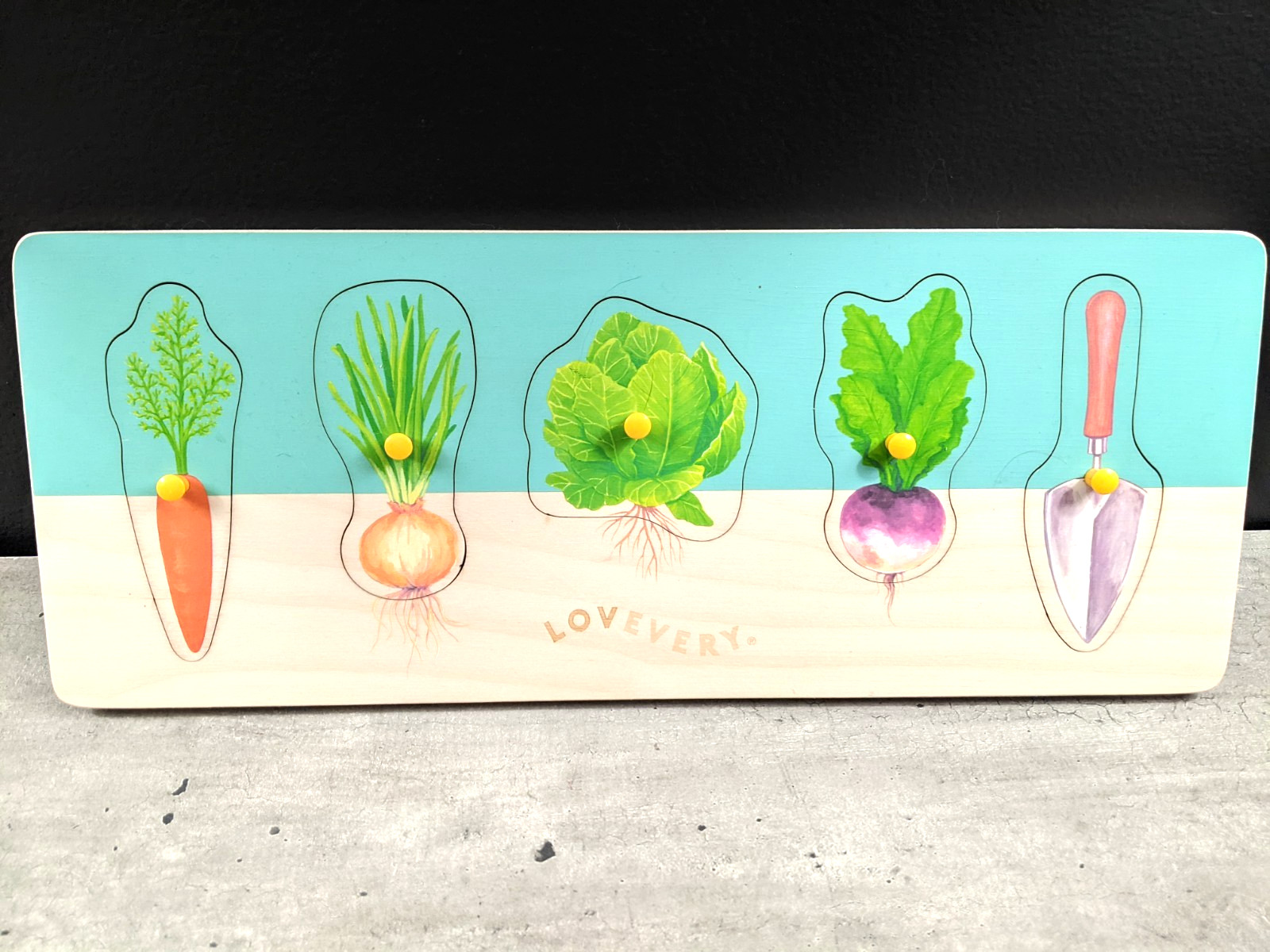 LOVEVERY Vegetable Garden Wooden Toy w/ Knobs Puzzle Montessori Kids