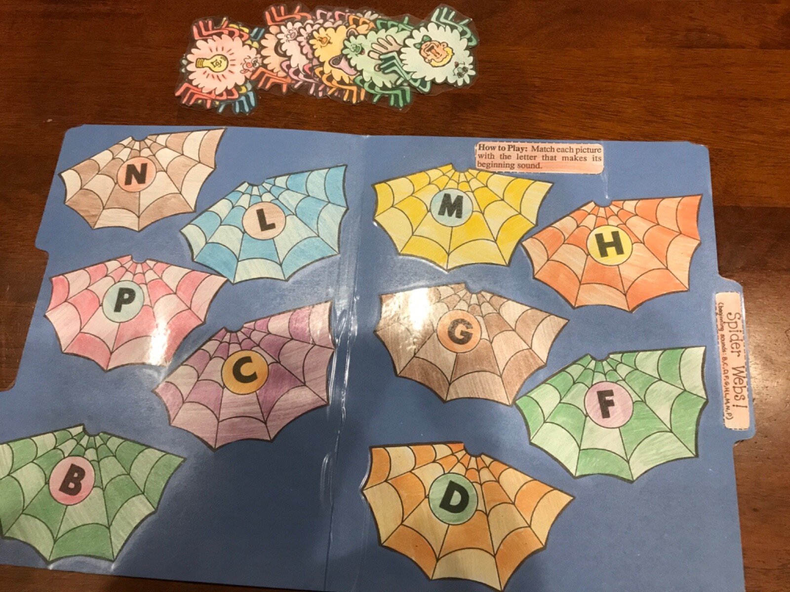 Slide Webs! Beginning sounds Grade preK language arts file folder game teacher