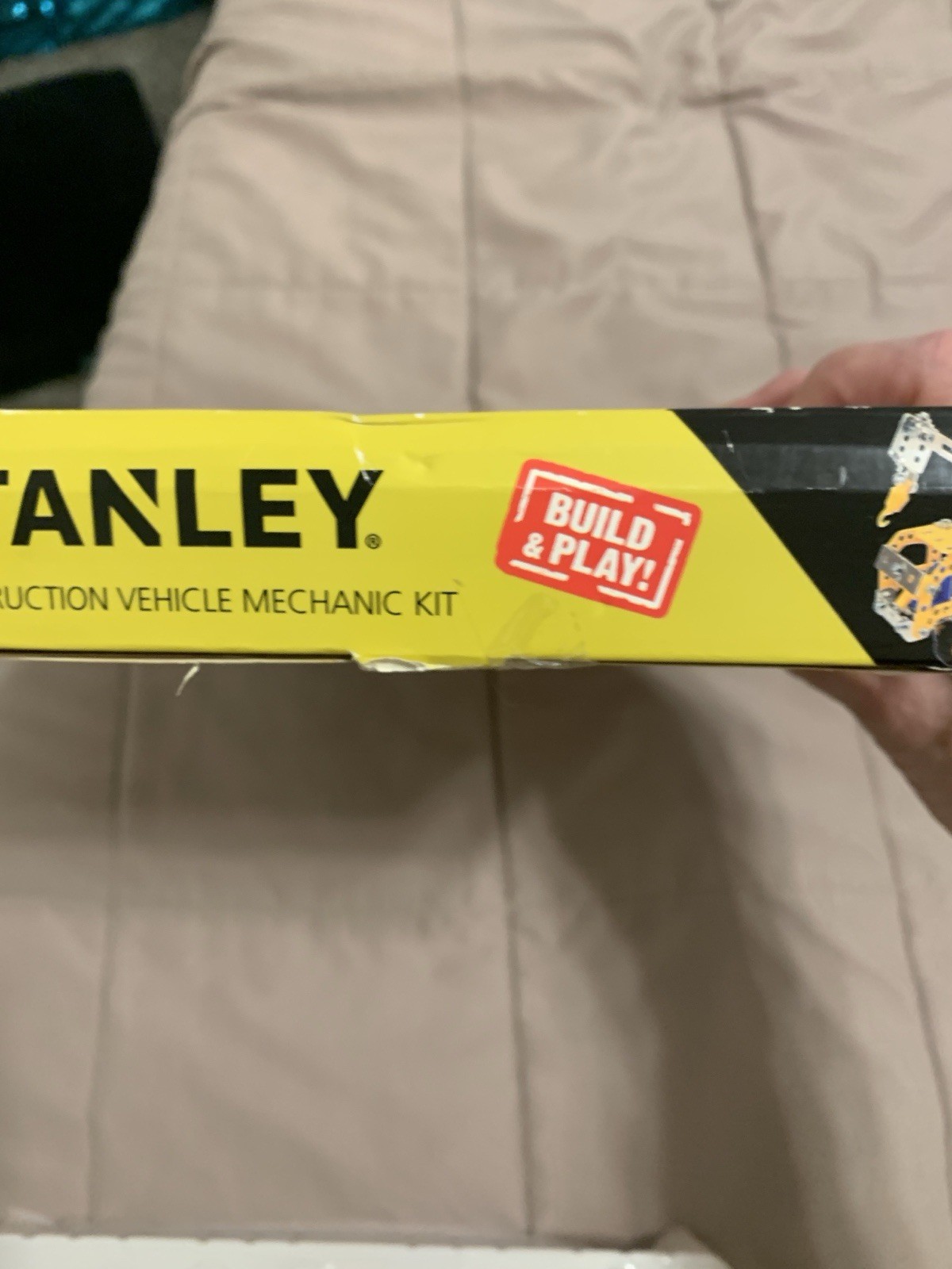 Hot Wheels 2013 Yellow Rumble Road Loose Diecast Semi Truck Cab. B1