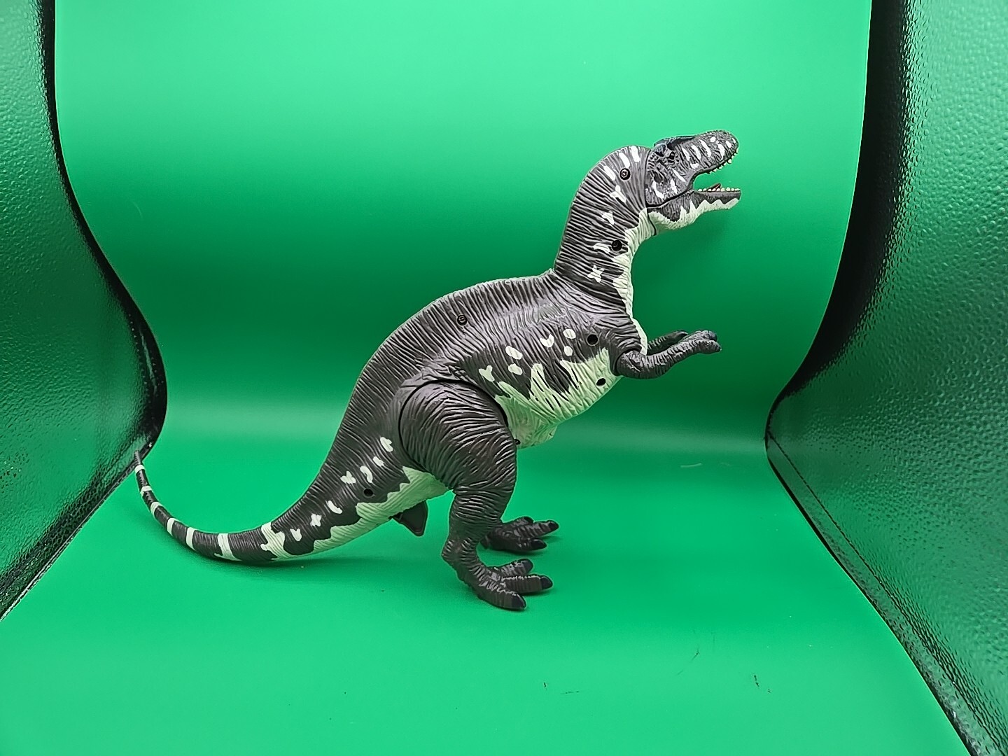 Battat Terra Acrocanthosaurus Dinosaur Carnivore Toy Figure