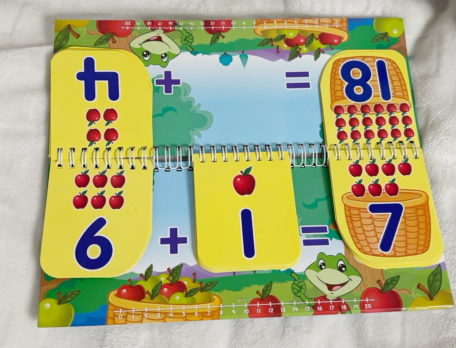 LeapFrog, Adding Apples Addition Equation Building Flip Book, Grade K-1