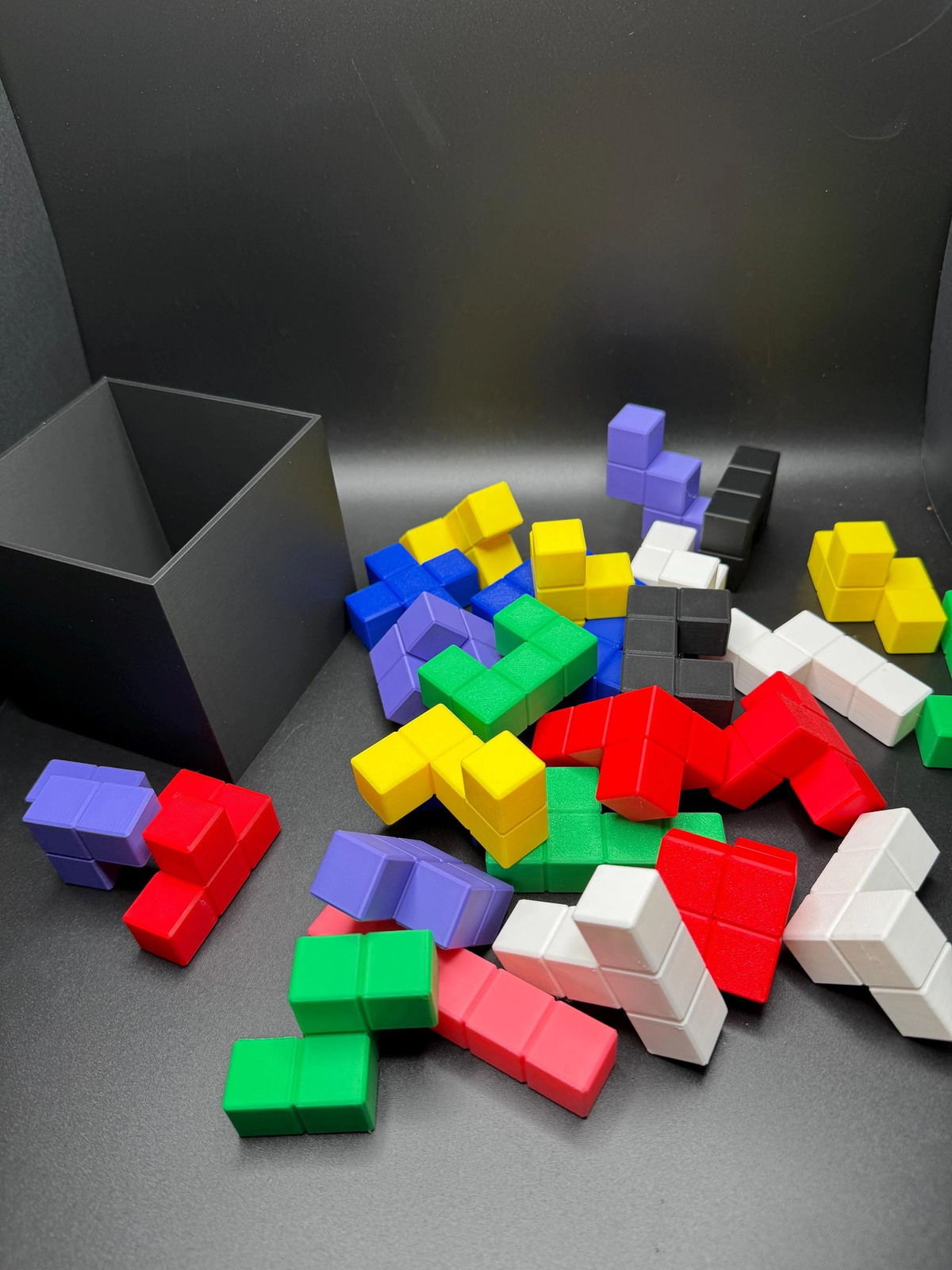 Pentacubes Brain Teasers – Pack 25 Unique Pentacubes in a Cube, Very