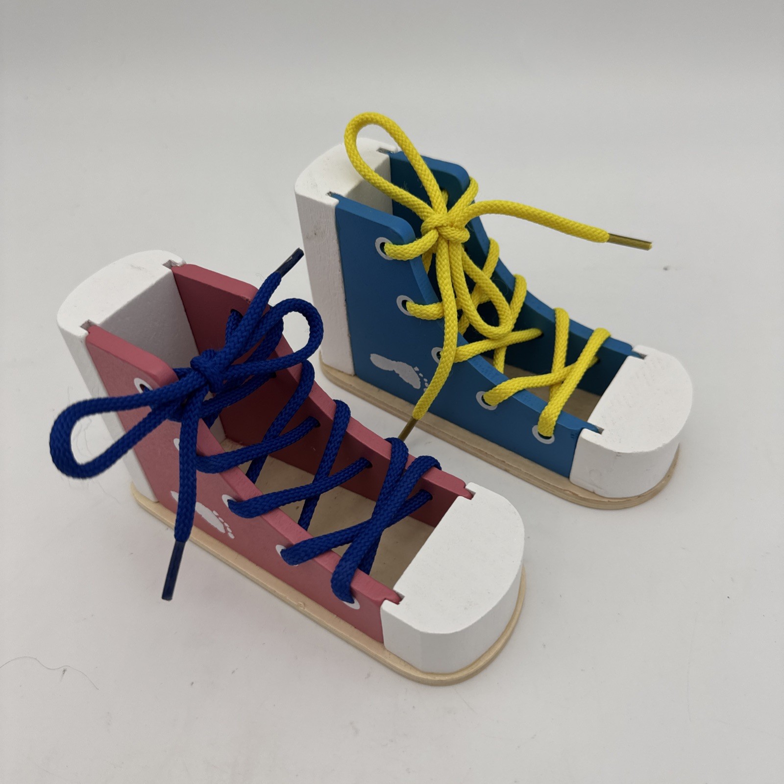 Small Foot Wooden Shoes for Lacing Shoe Tie Toys 2 Piece Educational 6475