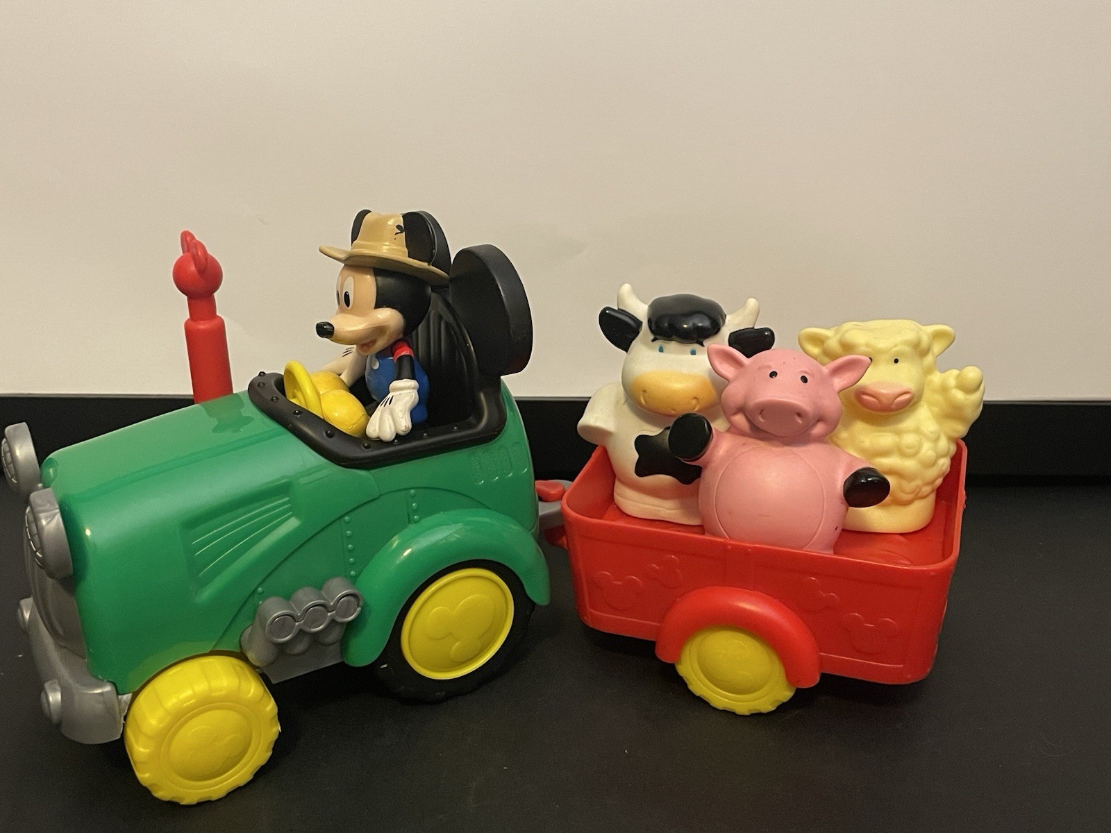 Disney Junior Mickey Mouse Barnyard Fun Tractor 3 Tomy Animals Mixed Set 3+ Fun