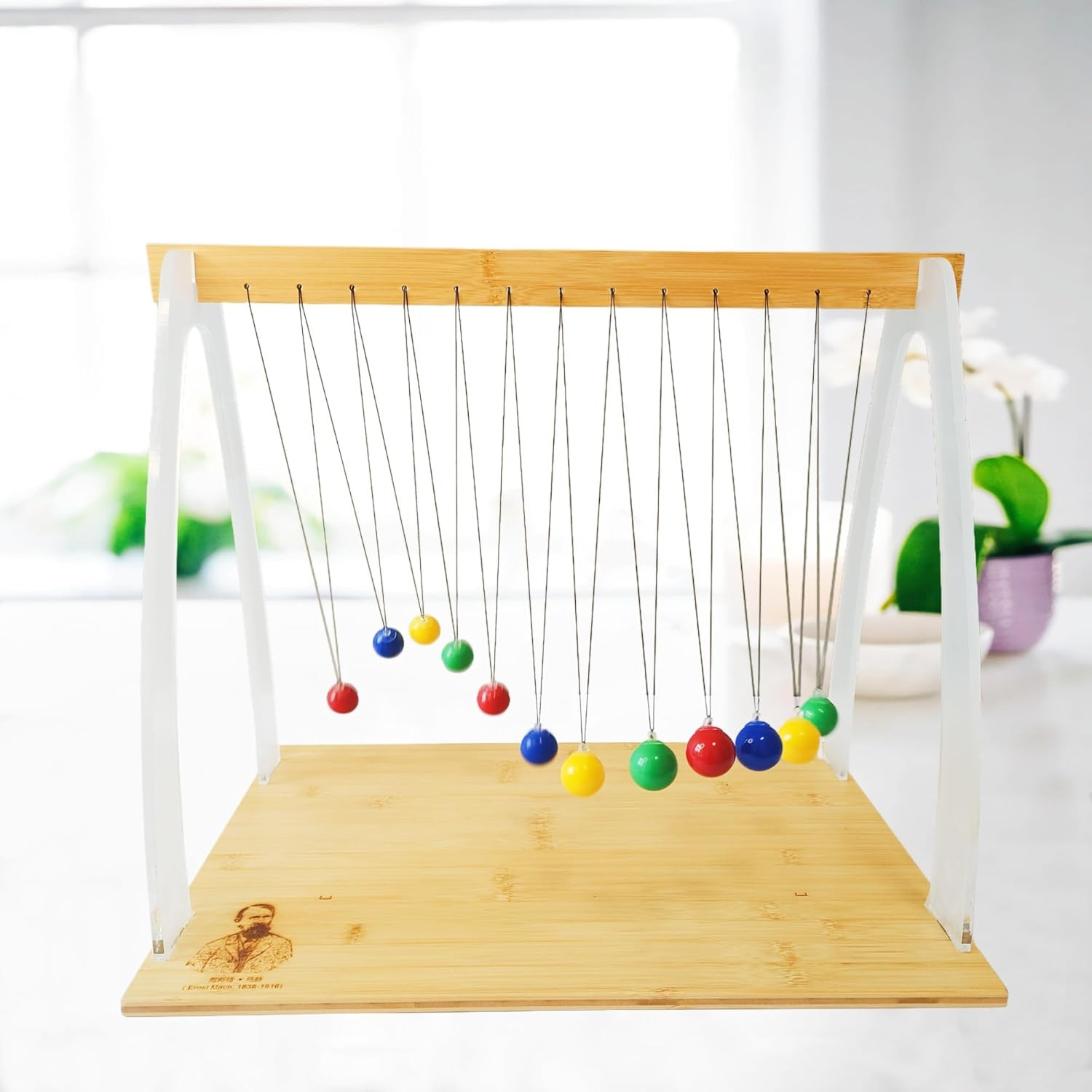 Newtons Cradle Pendulum Balls Cool Science Gadgets Kinetic Physics Toys Desktop