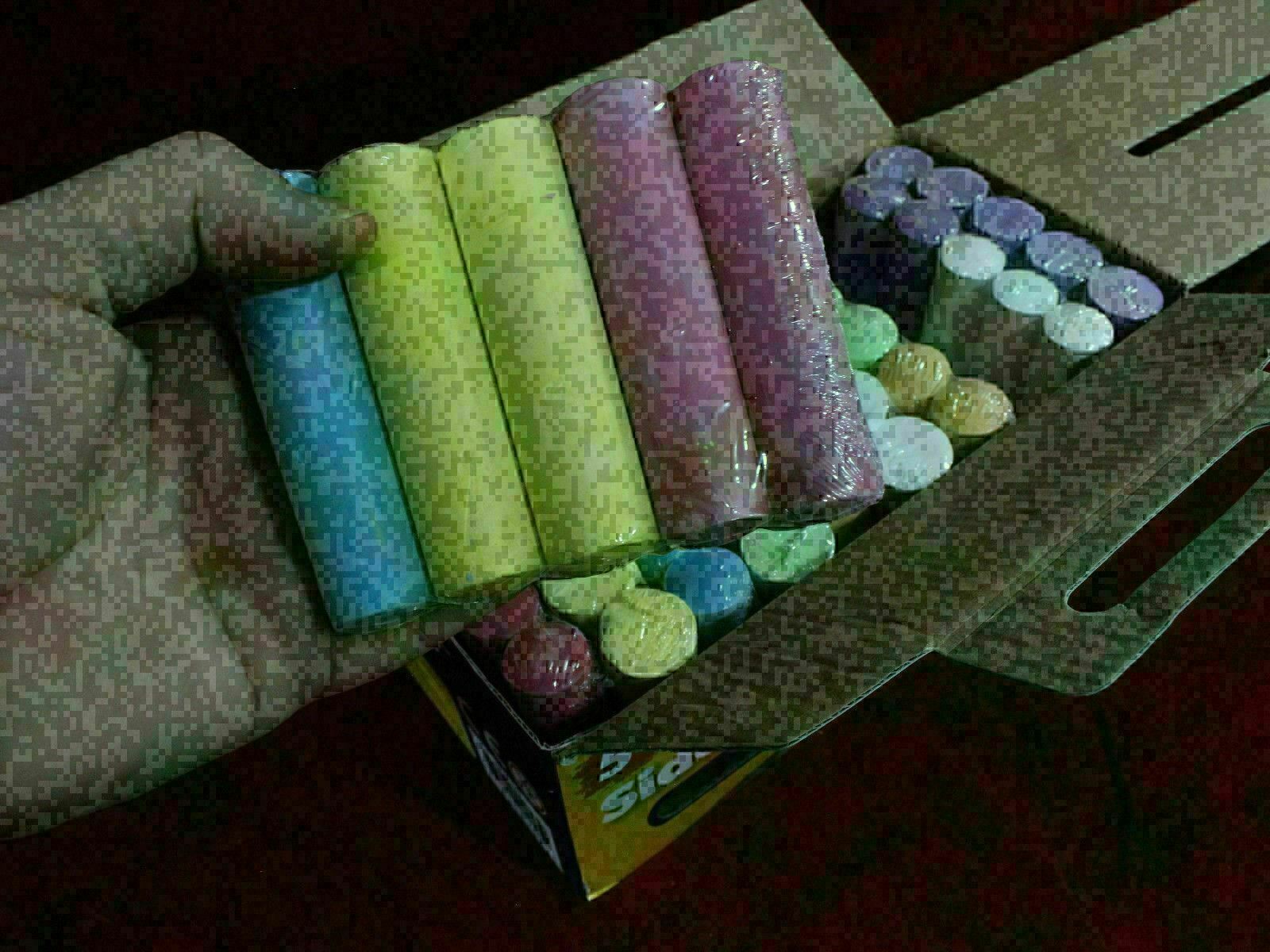 New 50 Pieces of washable and non toxic Sidewalk Concrete Chalk Childrens Game