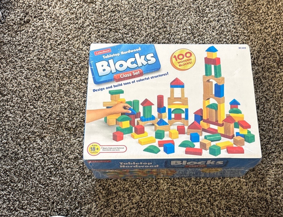 Lakeshore Tabletop Hardwood Blocks – Class Set