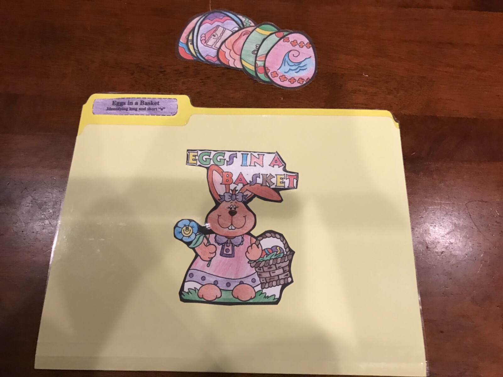 Eggs in a Basket! Sounds of “a” Grade K language Art file folder game teacher