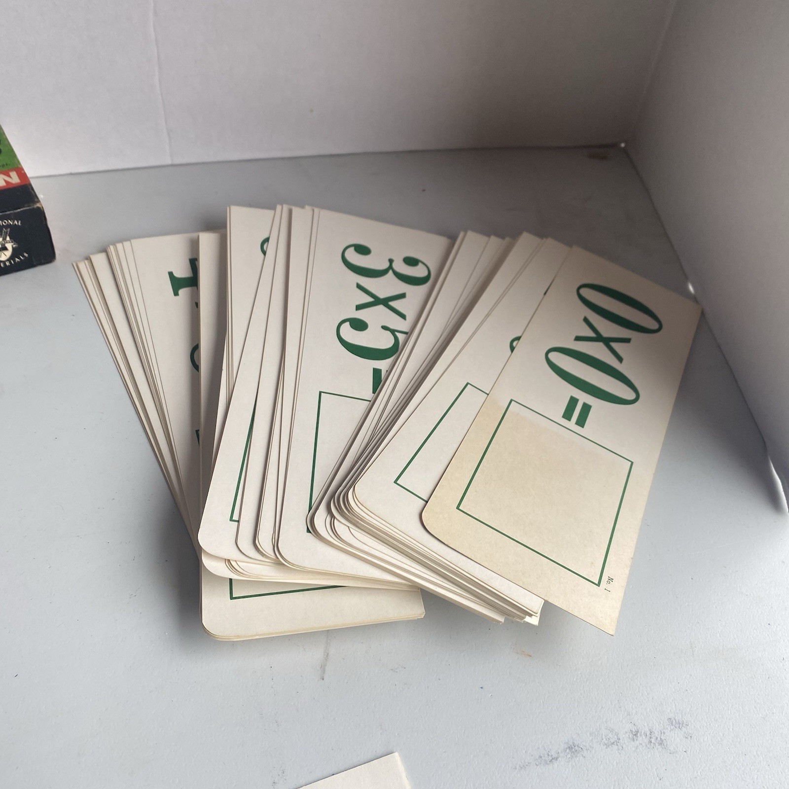 Vtg 1964 Kenworthy Educational Math Multiplication Teaching Flash Cards No 2132