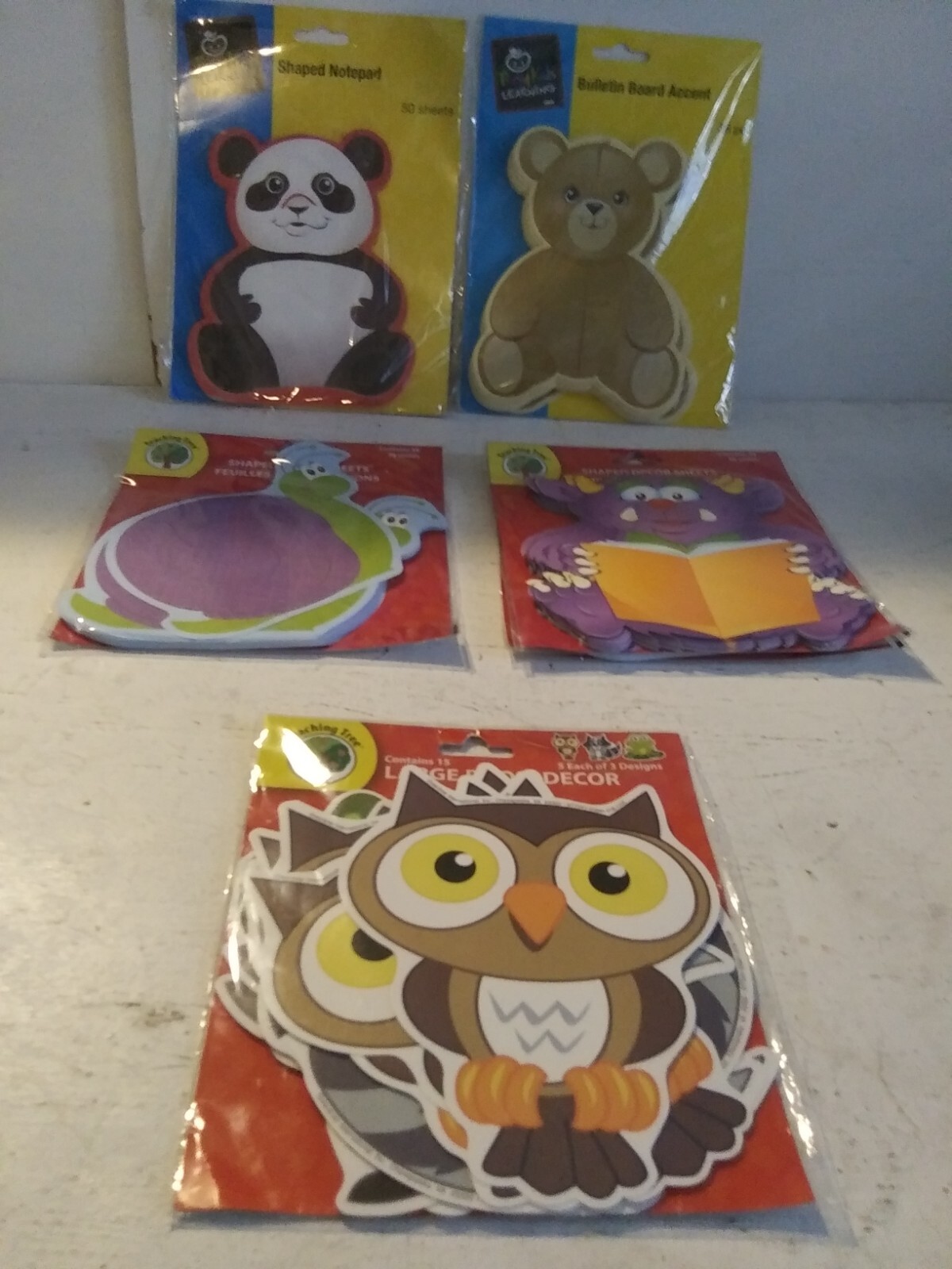 Lot 12 Packs Teacher Classroom / Bulletin Board Decoration Accents 500 Pieces