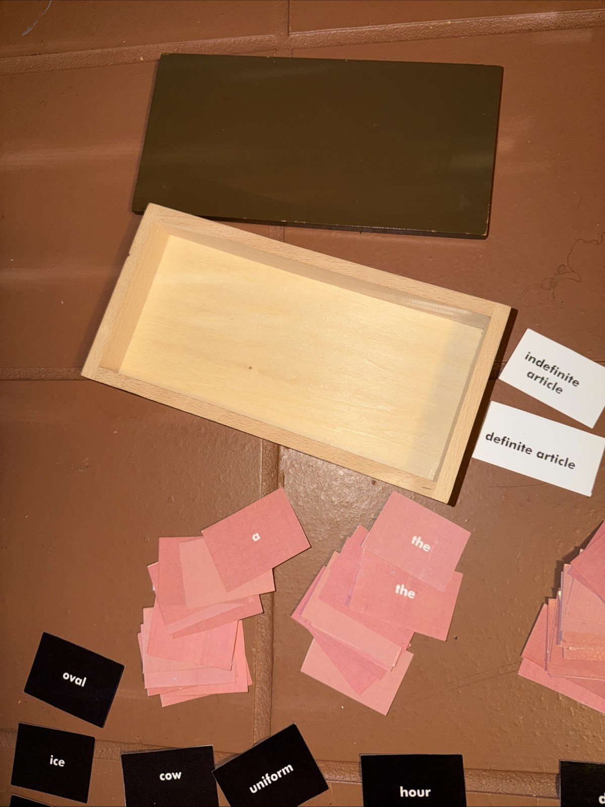 Montessori Grammar Lesson Articles Nouns Homeschool 100 Cards Box