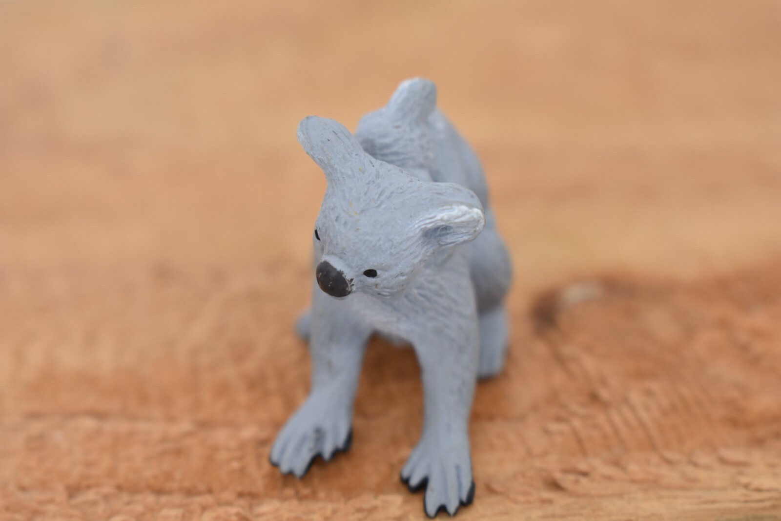 Koala with Baby, Very Nice Plastic Replica 1 1/2-inch – F1758 B42