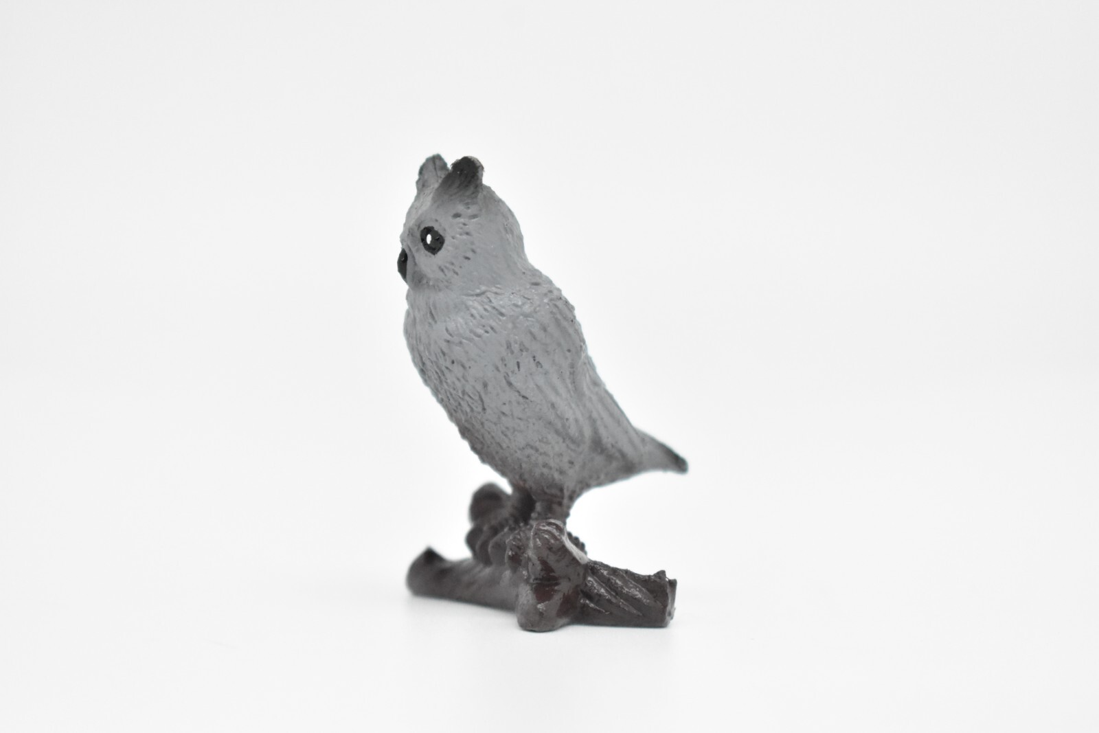 Gray Owl, Toy Model Plastic Statue Figure Bird 1 1/2″ F610 B131