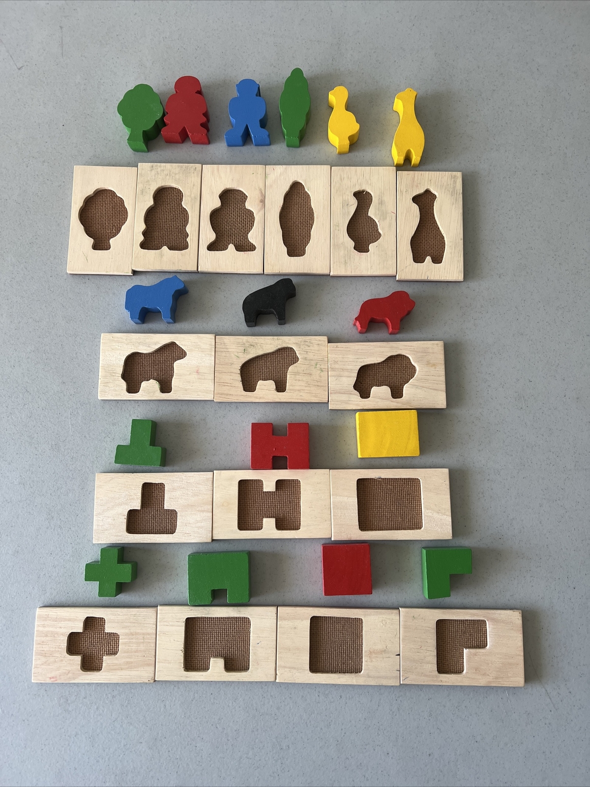 Guidecraft 3D Feel and Find Kids Game Wooden Matching Shapes w/ Bag Wood Animals