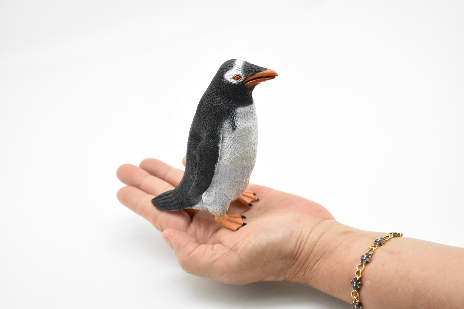 Penguin, Gentoo , Realistic Rubber Reproduction, Hand Painted Toy 4.5″ F3410