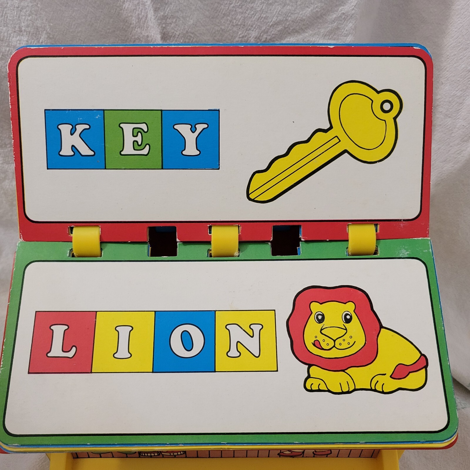 1984 Shelcore Inc Match’ N Spell School Reading Blocks Set