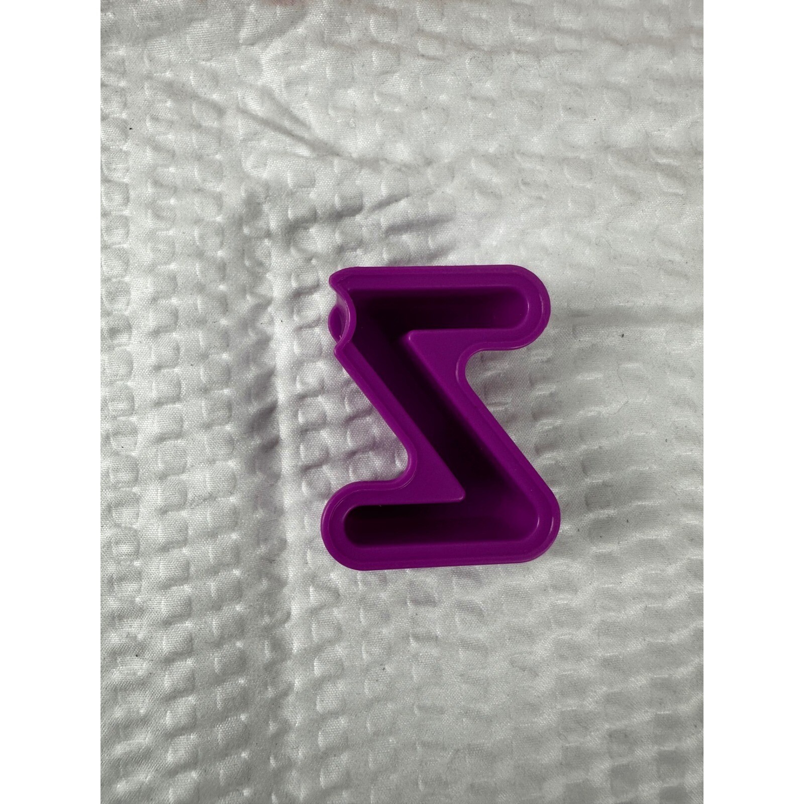 Letter “Z” for Elmo On The Go learning game.