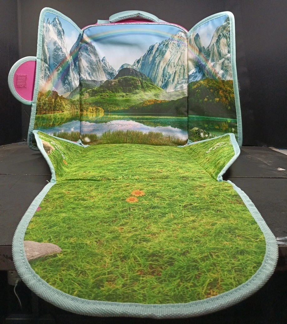 Lakeshore Learning Fantasy Adventure Backpack Fold Out Play *HORSES NOT INCLUDED