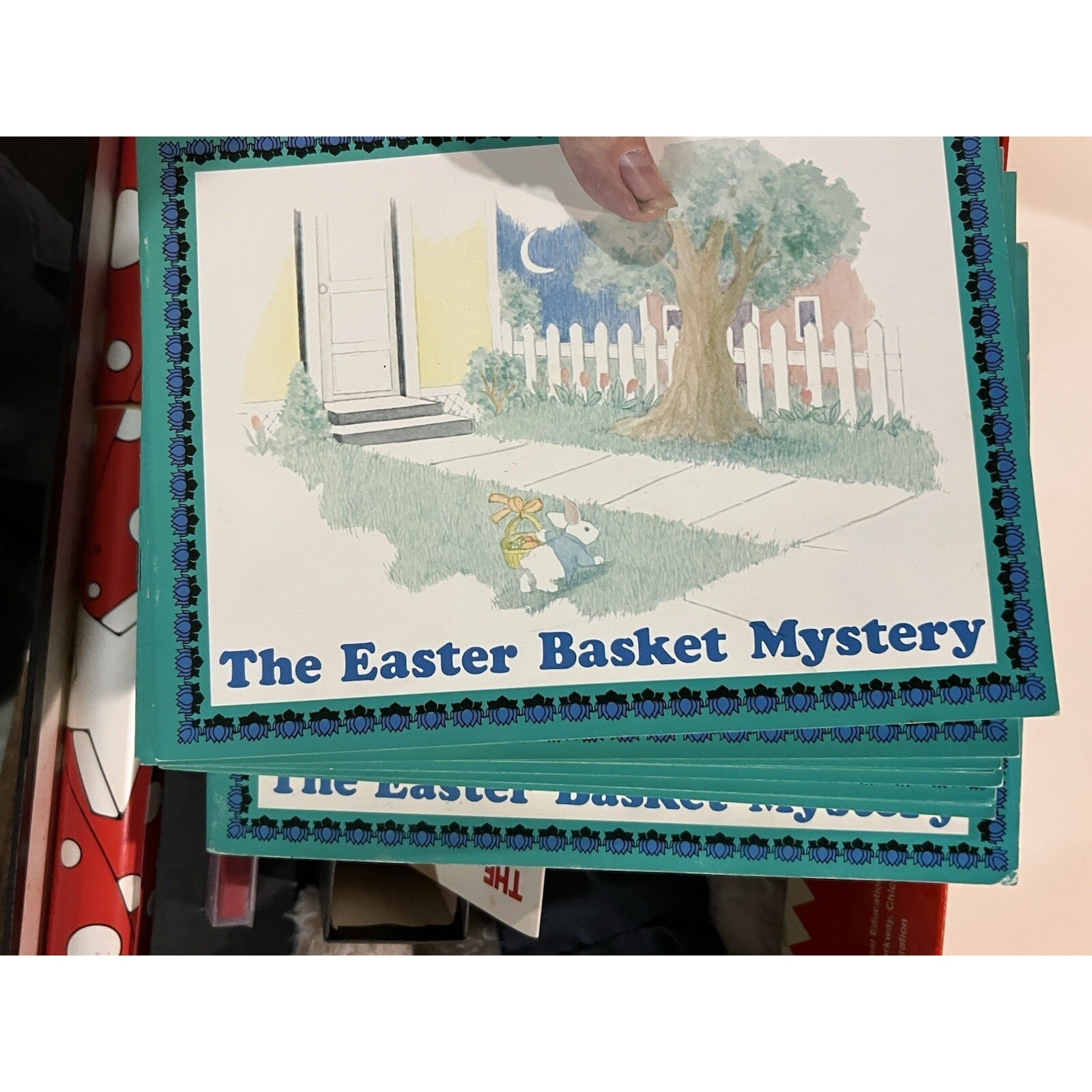 1977 Vintage Holiday Puppet Kit – The Easter Basket Mystery (Complete)