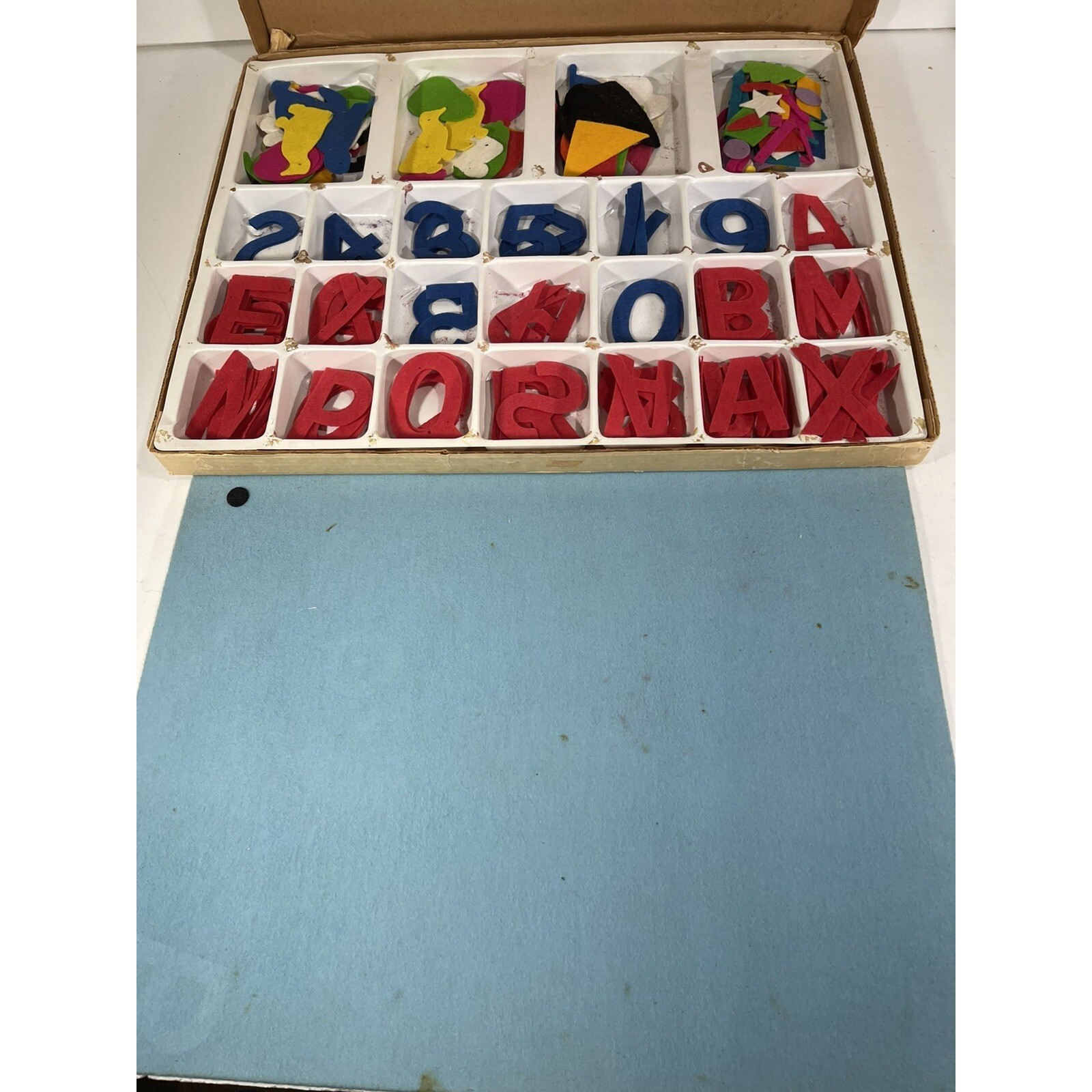 Davis Official Felt and Flannel Board #1000 – with Box Vintage Check Pictures