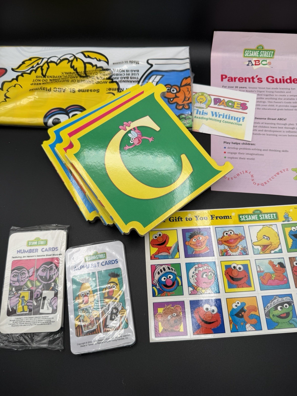 2002 Sesame Street Workshop Readers Digest ABC Alphabet Numbers Cards Puzzle Mat