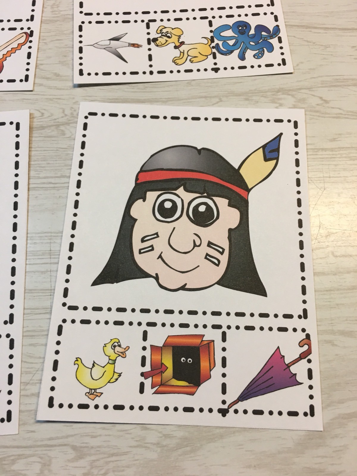 Beginning Sounds – 52 Clothes Pin Cards – Cards For Learning Centers