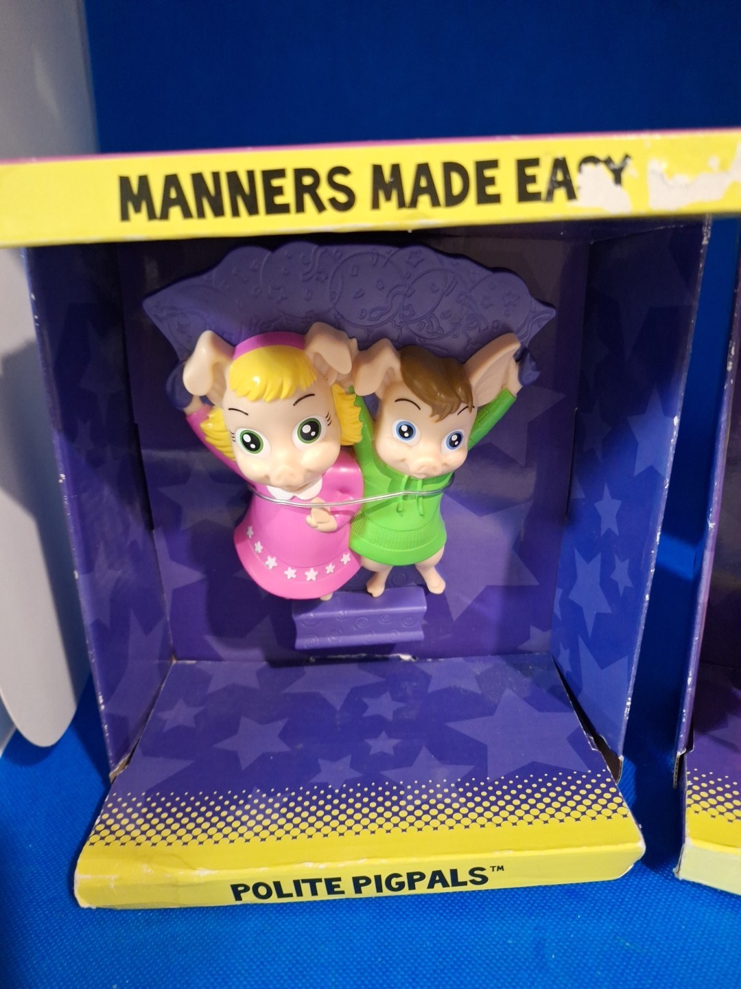 2 Polite Pigpals, Manners Made Easy. 2015, They Talk,