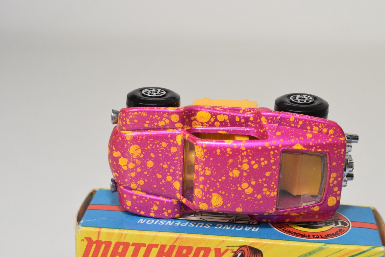 A94 1:64 3 INCH MATCHBOX SUPERFAST 30 BEACH BUGGY METALLIC PINK WITH MUD MIB