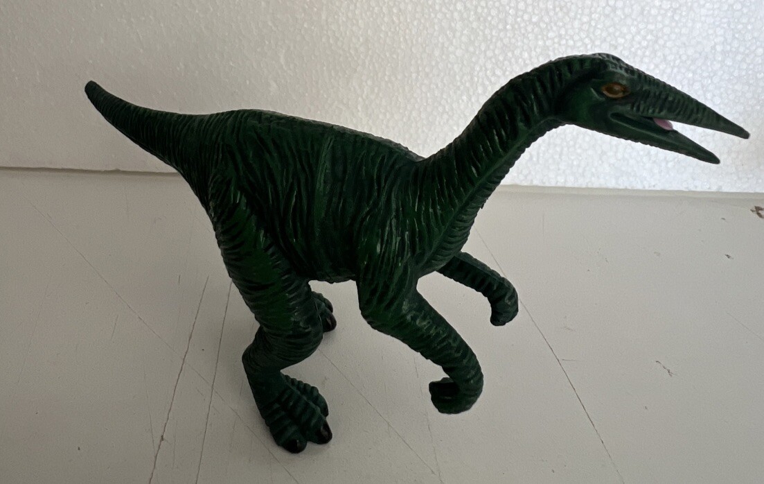 Dinosaur World Toy Set OleFun 10 Medium Dinosaurs In Storage Case Ages 3+